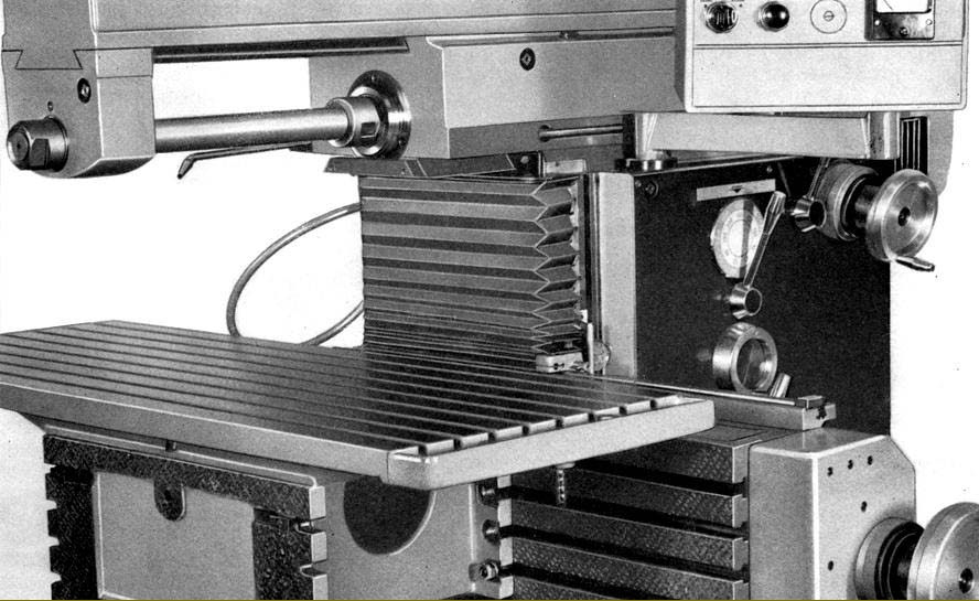 Фото універсального фрезерного верстата FN-40